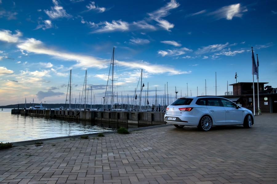  Seat Leon ST FR Flensburg by DF Automotive 2016 года  (фото 6 из 6)